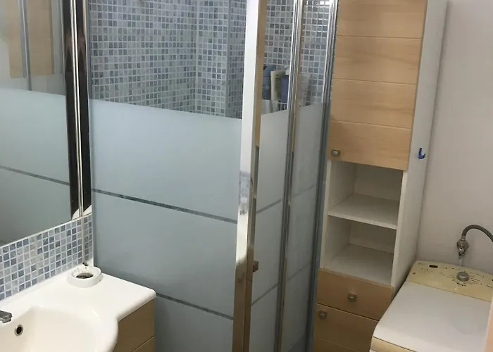 Proche Quai De La Fosse Апартаменты