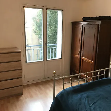 Proche Quai De La Fosse Апартаменты *